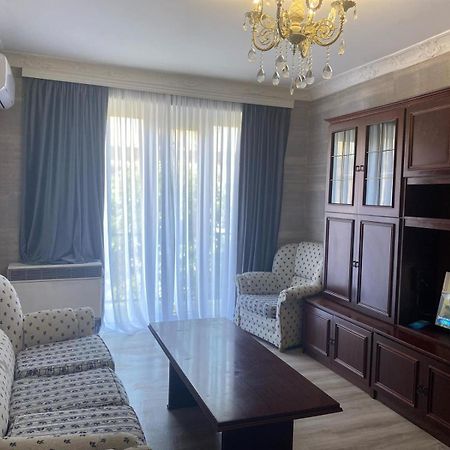 Green Apartment Kutaisi Ngoại thất bức ảnh